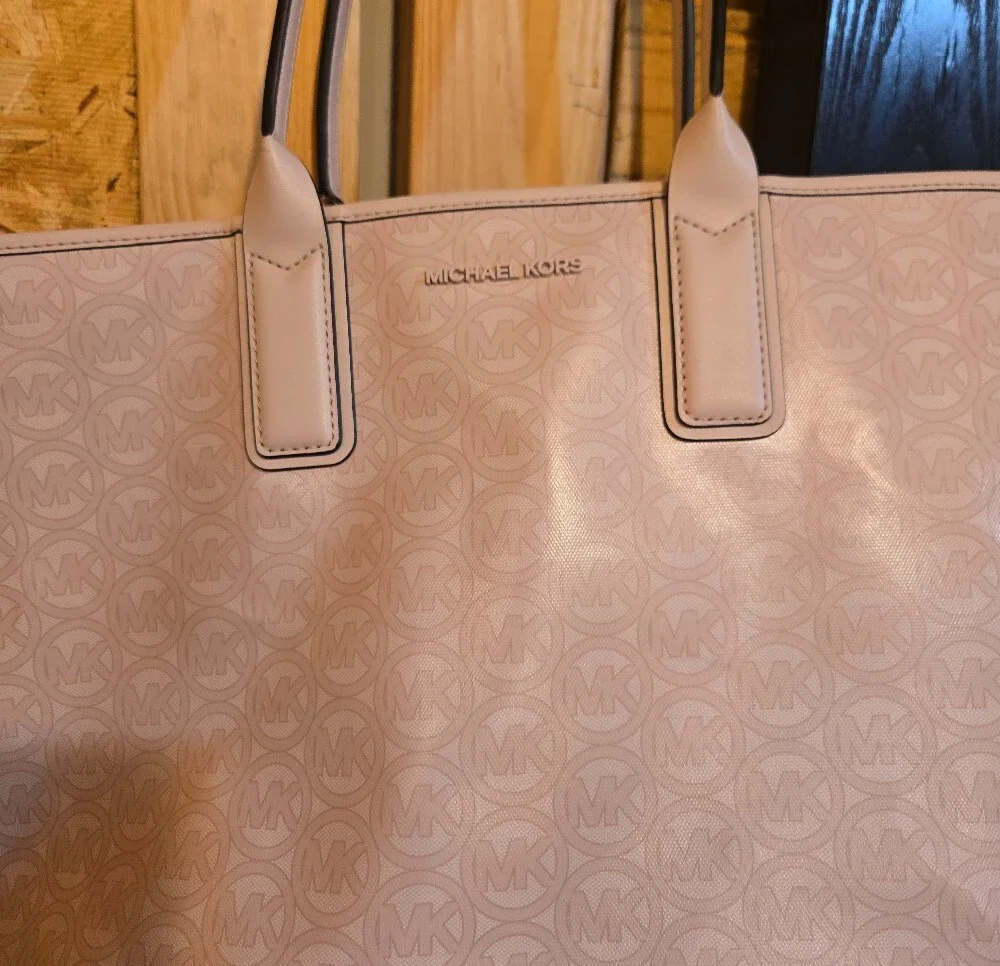 Michael Kors clean versatile